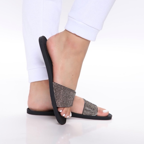 fashion nova black crystal sandals - Picture 4 of 5